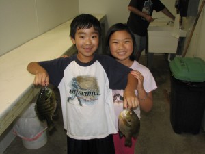 kids fishing for sunnies