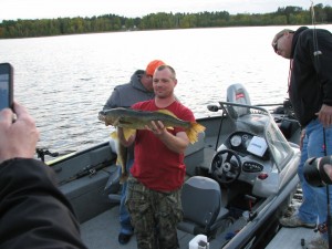 mn walleye fishing