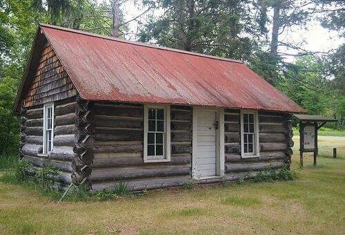 Cut Foot Sioux Ranger Station